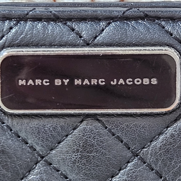 NWT Marc by Marc Jacobs Black Leather Quilted Wallet - Picture 9 of 9